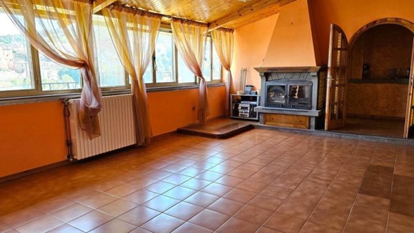 appartamento in vendita a Soriano nel Cimino
