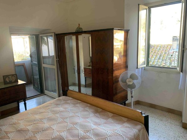 casa indipendente in vendita a Soriano nel Cimino