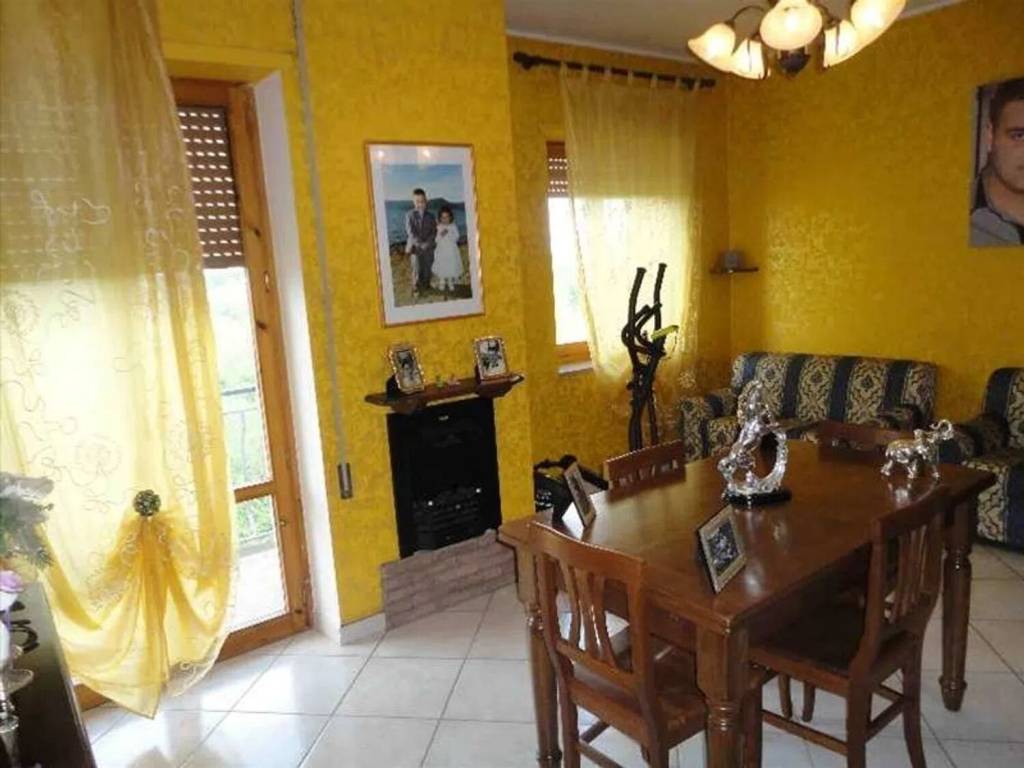 appartamento in vendita a Soriano nel Cimino in zona Sant'Eutizio