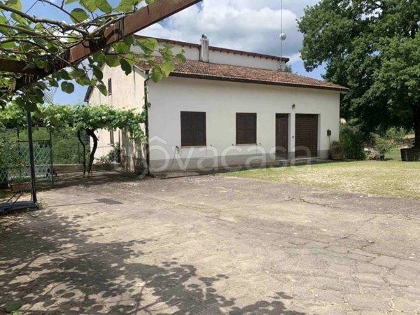 casa indipendente in vendita a Soriano nel Cimino in zona Sant'Eutizio