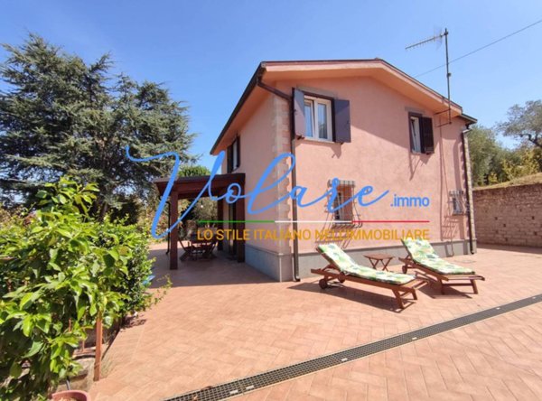 casa indipendente in vendita a Soriano nel Cimino in zona Sant'Eutizio