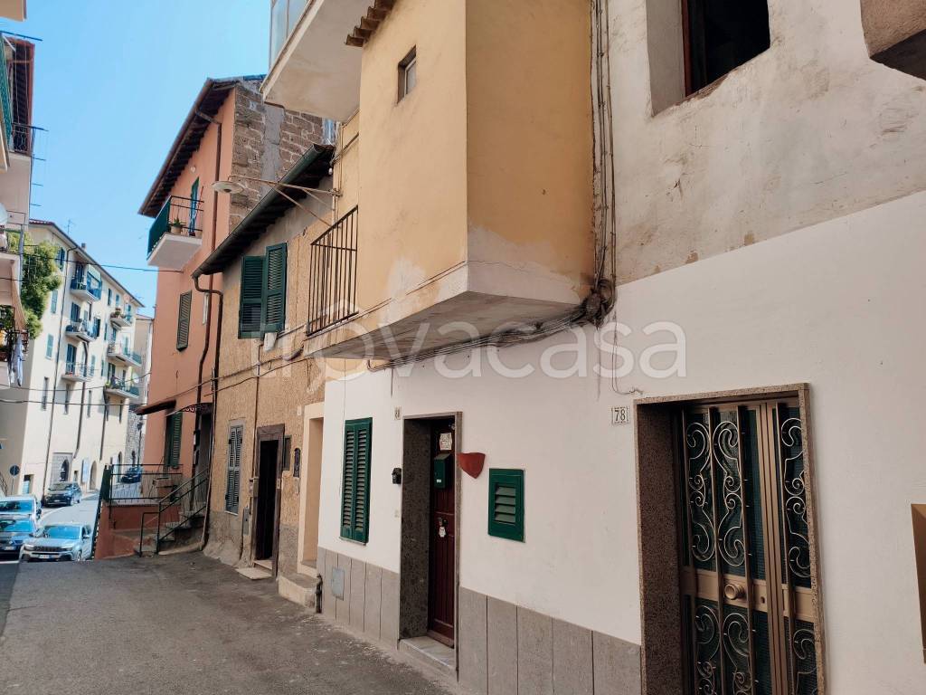 appartamento in vendita a Soriano nel Cimino