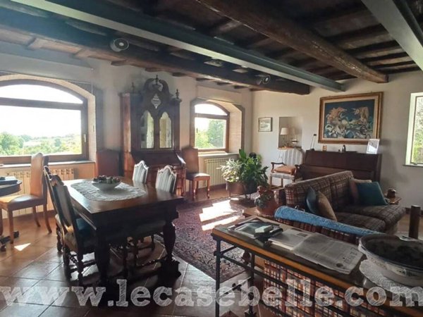 casa indipendente in vendita a Soriano nel Cimino