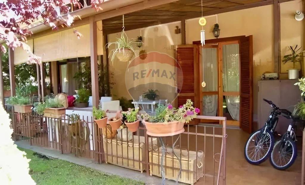 casa indipendente in vendita a Soriano nel Cimino