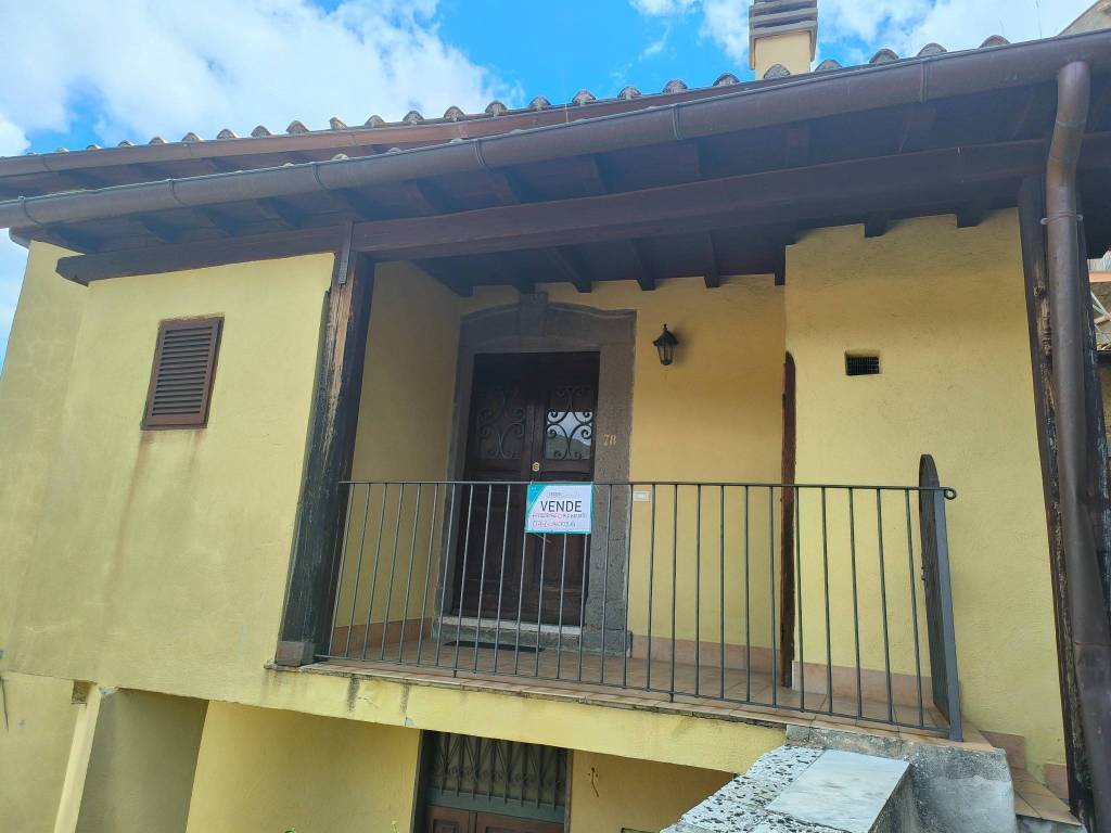 appartamento in vendita a Soriano nel Cimino