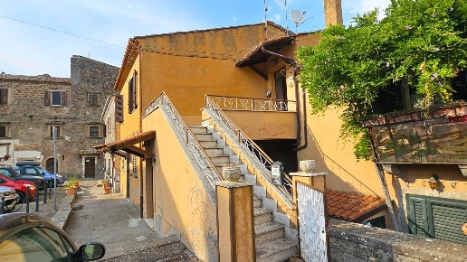 appartamento in vendita a Soriano nel Cimino in zona Chia