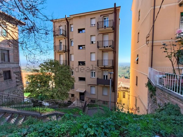 appartamento in vendita a Soriano nel Cimino