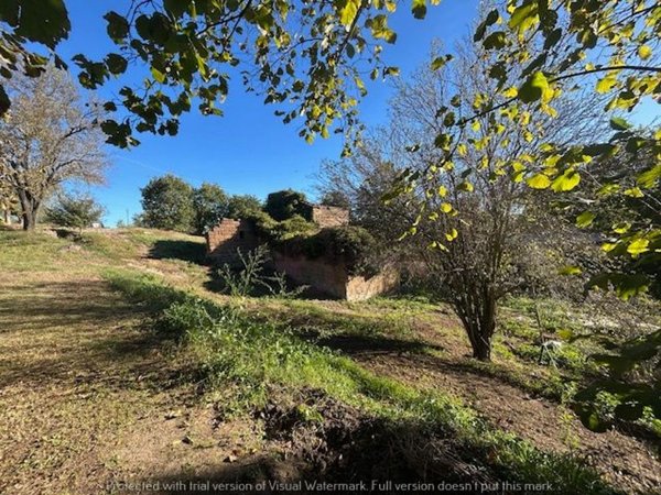 casale in vendita a Soriano nel Cimino