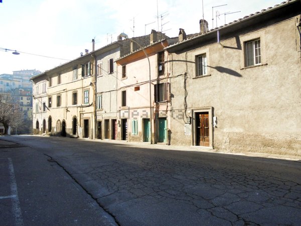 appartamento in vendita a Soriano nel Cimino