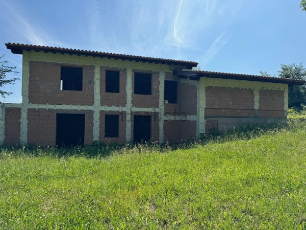 casa indipendente in vendita a Soriano nel Cimino in zona Chia