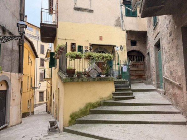 appartamento in vendita a Soriano nel Cimino