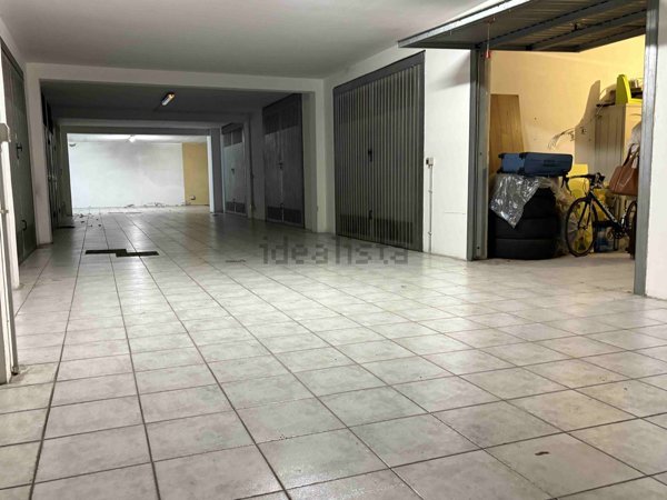 locale di sgombero in vendita a Soriano nel Cimino