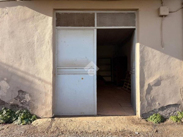 locale di sgombero in vendita a Soriano nel Cimino