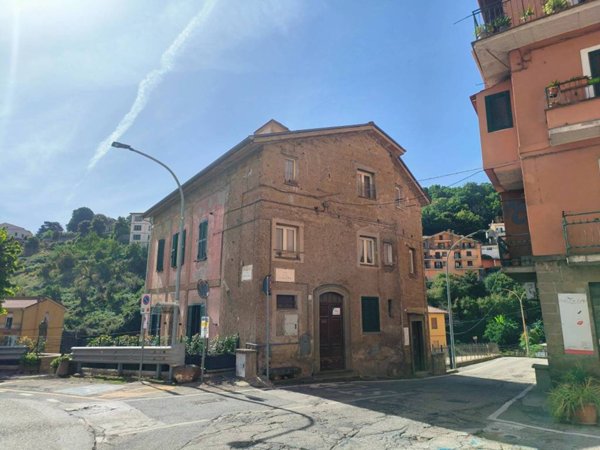 casa indipendente in vendita a Soriano nel Cimino