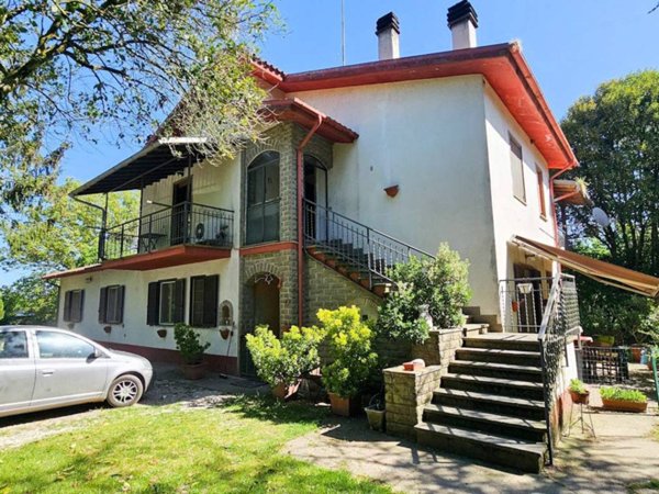 appartamento in vendita a Soriano nel Cimino in zona Chia