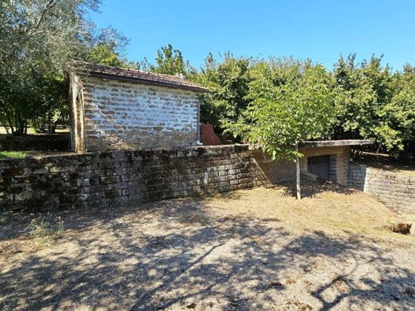 casa indipendente in vendita a Soriano nel Cimino in zona Chia