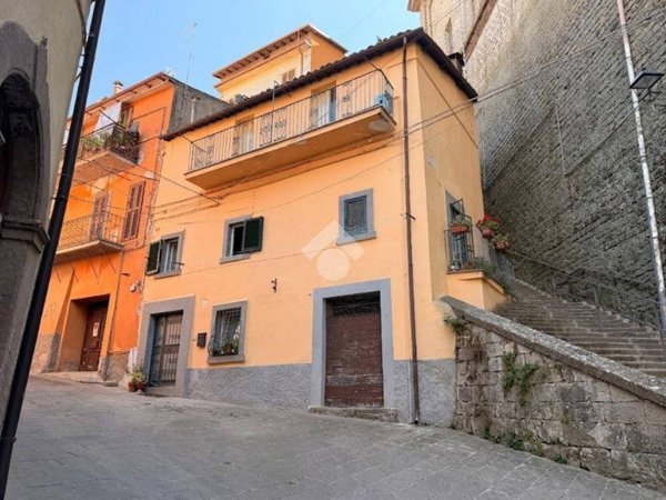 appartamento in vendita a Soriano nel Cimino