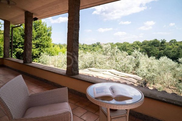 casa indipendente in vendita a Soriano nel Cimino in zona Chia
