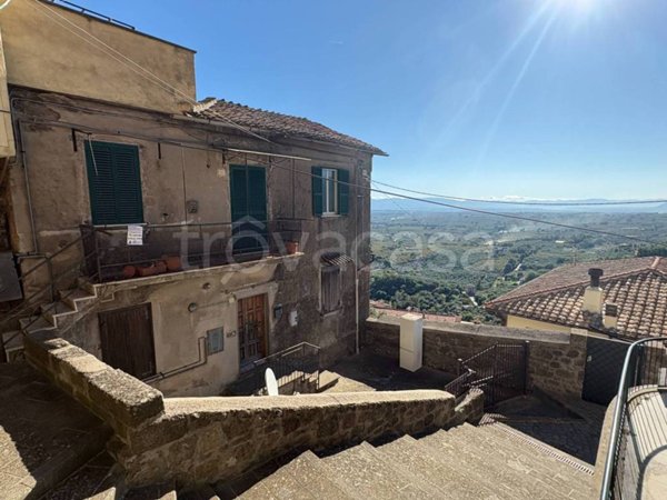 casa indipendente in vendita a Soriano nel Cimino