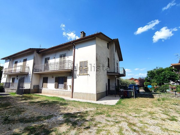 appartamento in vendita a Soriano nel Cimino in zona Sant'Eutizio