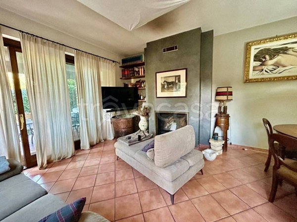 casa indipendente in vendita a Sutri