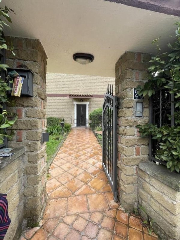 casa indipendente in vendita a Sutri