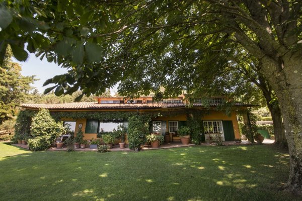 casa indipendente in vendita a Sutri