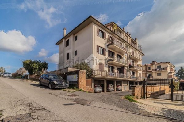appartamento in vendita a Sutri