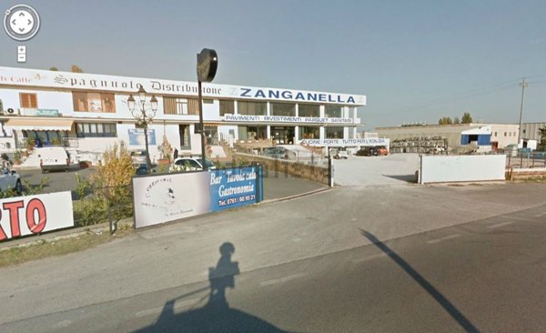 locale di sgombero in vendita a Sutri
