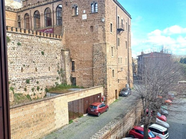 casa indipendente in vendita a Sutri