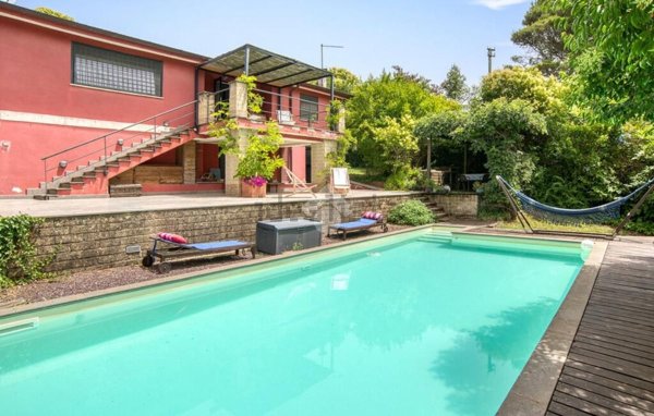 casa semindipendente in vendita a Sutri