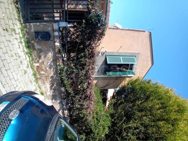 villa in vendita a Sutri