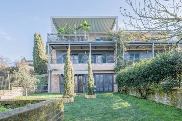 casa indipendente in vendita a Sutri