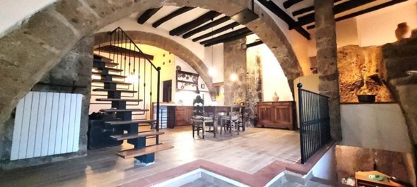 casa indipendente in vendita a Sutri