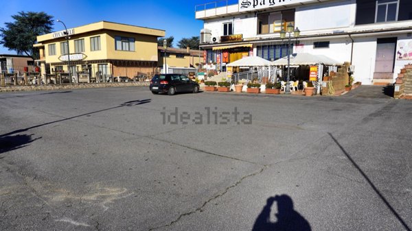 negozio in vendita a Sutri