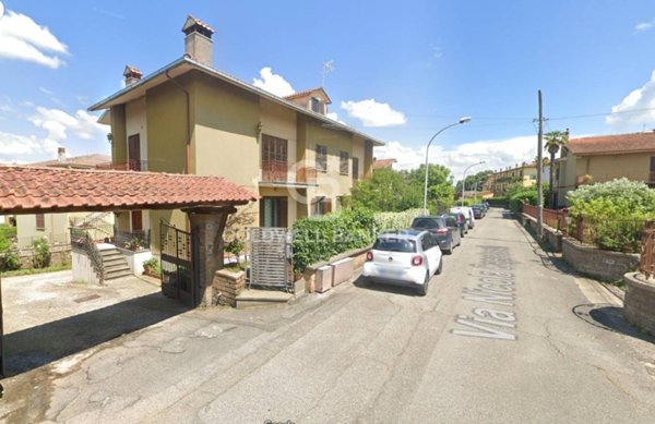 appartamento in vendita a Sutri
