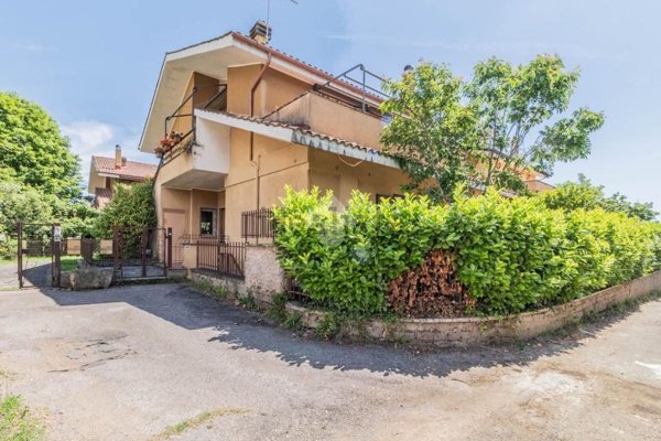 appartamento in vendita a Sutri