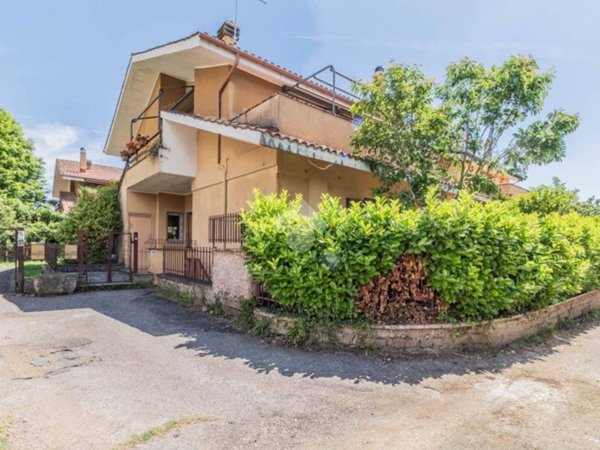 appartamento in vendita a Sutri