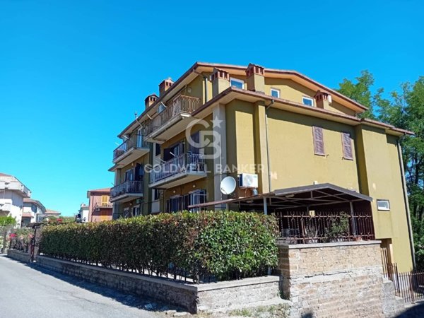 appartamento in vendita a Sutri