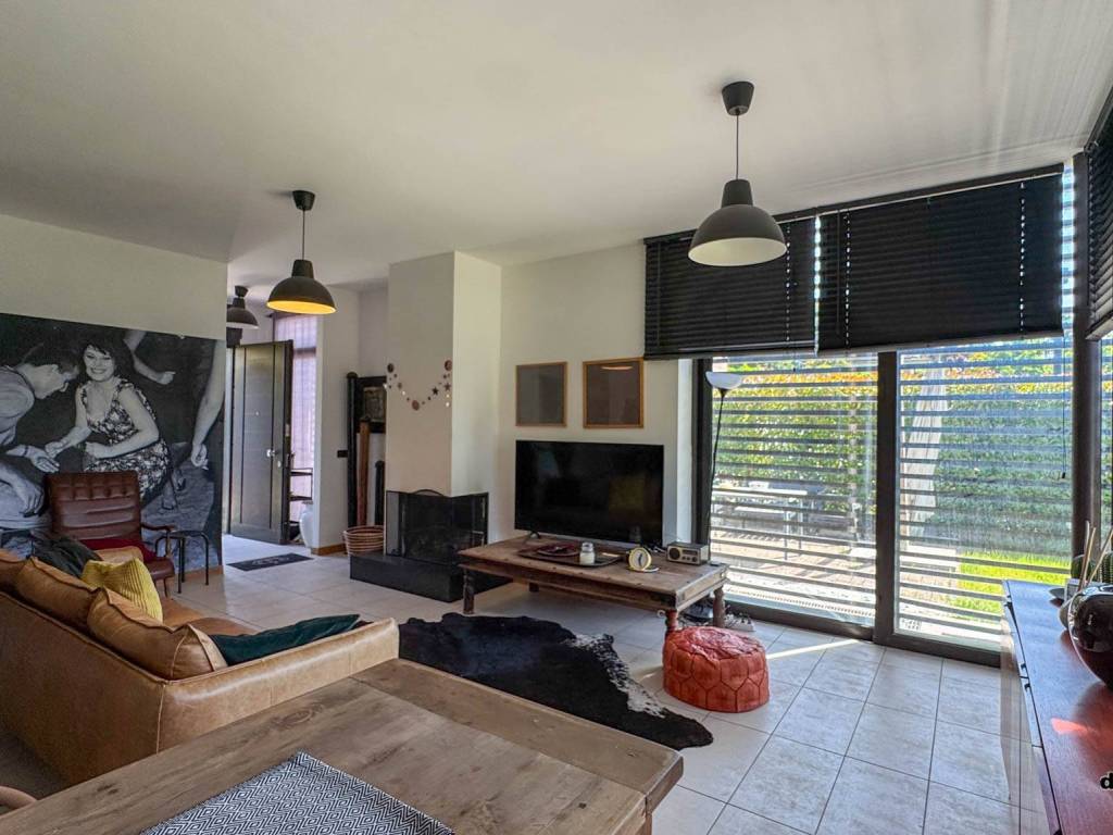 casa indipendente in vendita a Sutri