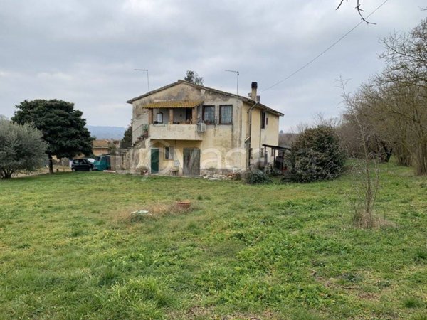appartamento in vendita a Sutri