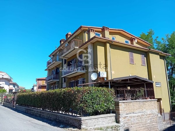 appartamento in vendita a Sutri