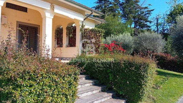casa indipendente in vendita a Sutri