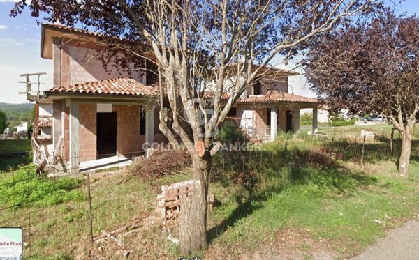 casa indipendente in vendita a Sutri