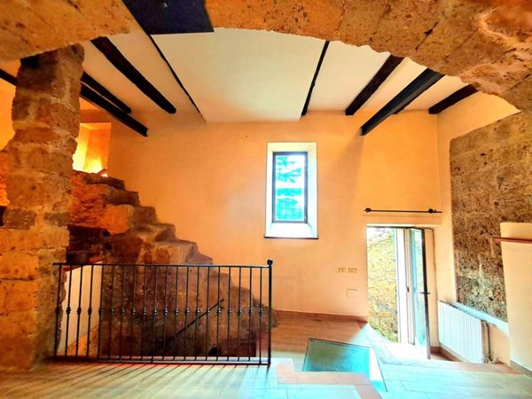 casa indipendente in vendita a Sutri