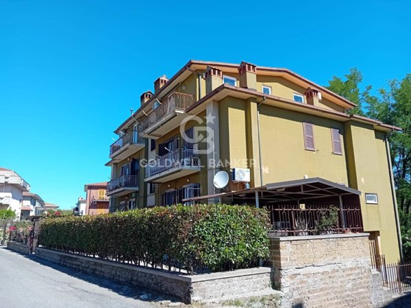 appartamento in vendita a Sutri