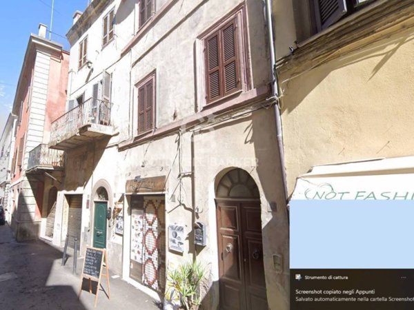 appartamento in vendita a Sutri