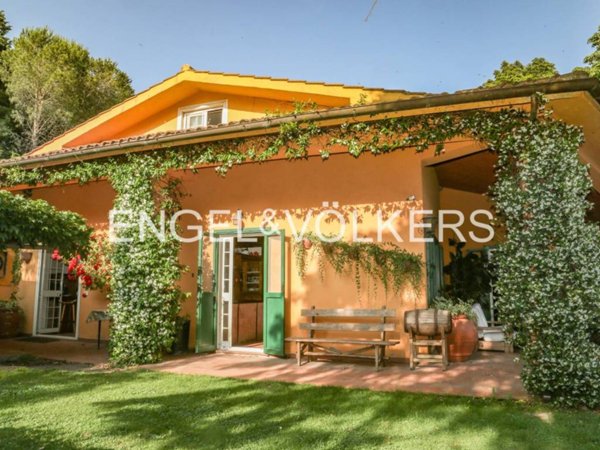casa indipendente in vendita a Sutri