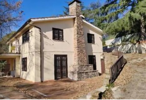 casa indipendente in vendita a Sutri