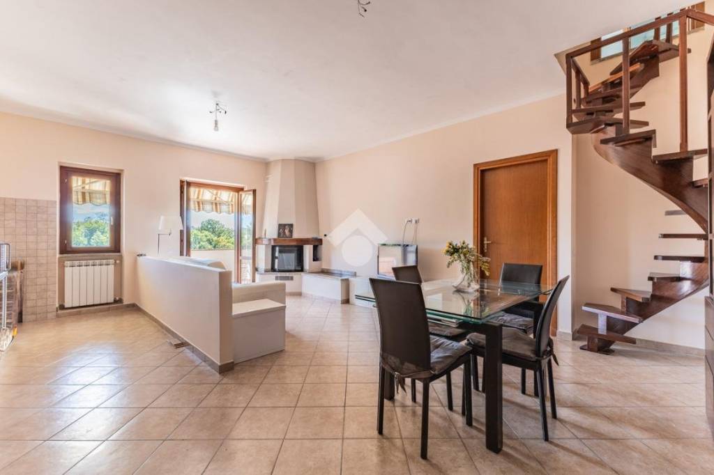 appartamento in vendita a Sutri